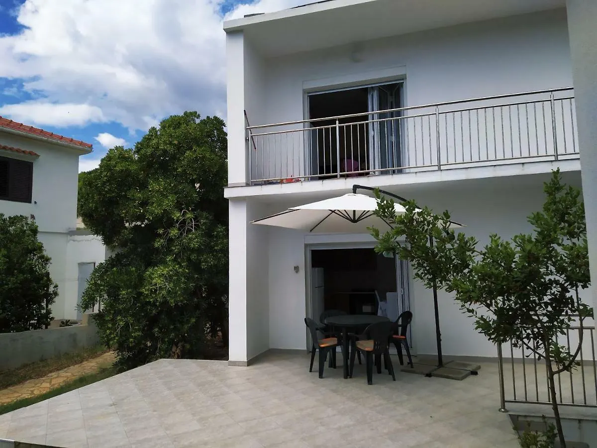 Apartment Petra Pag Pag Town